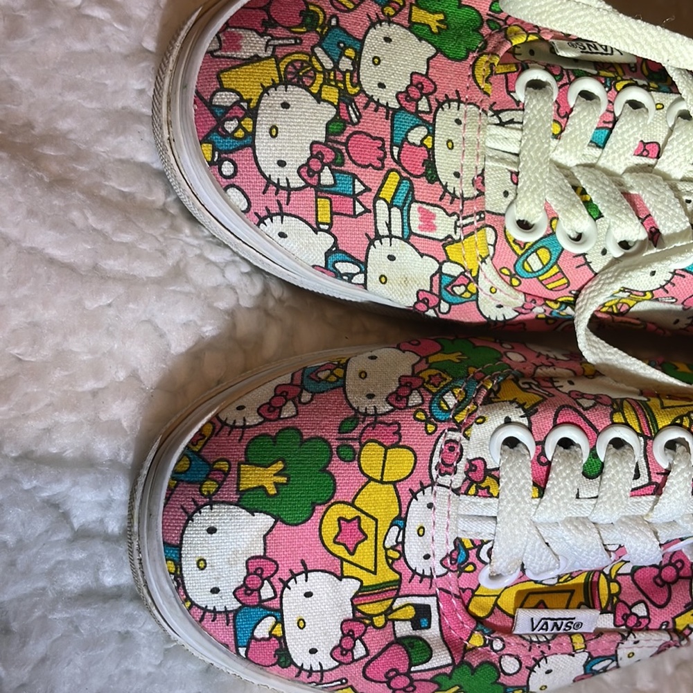 Vans Hello Kitty - Picture 2 of 4
